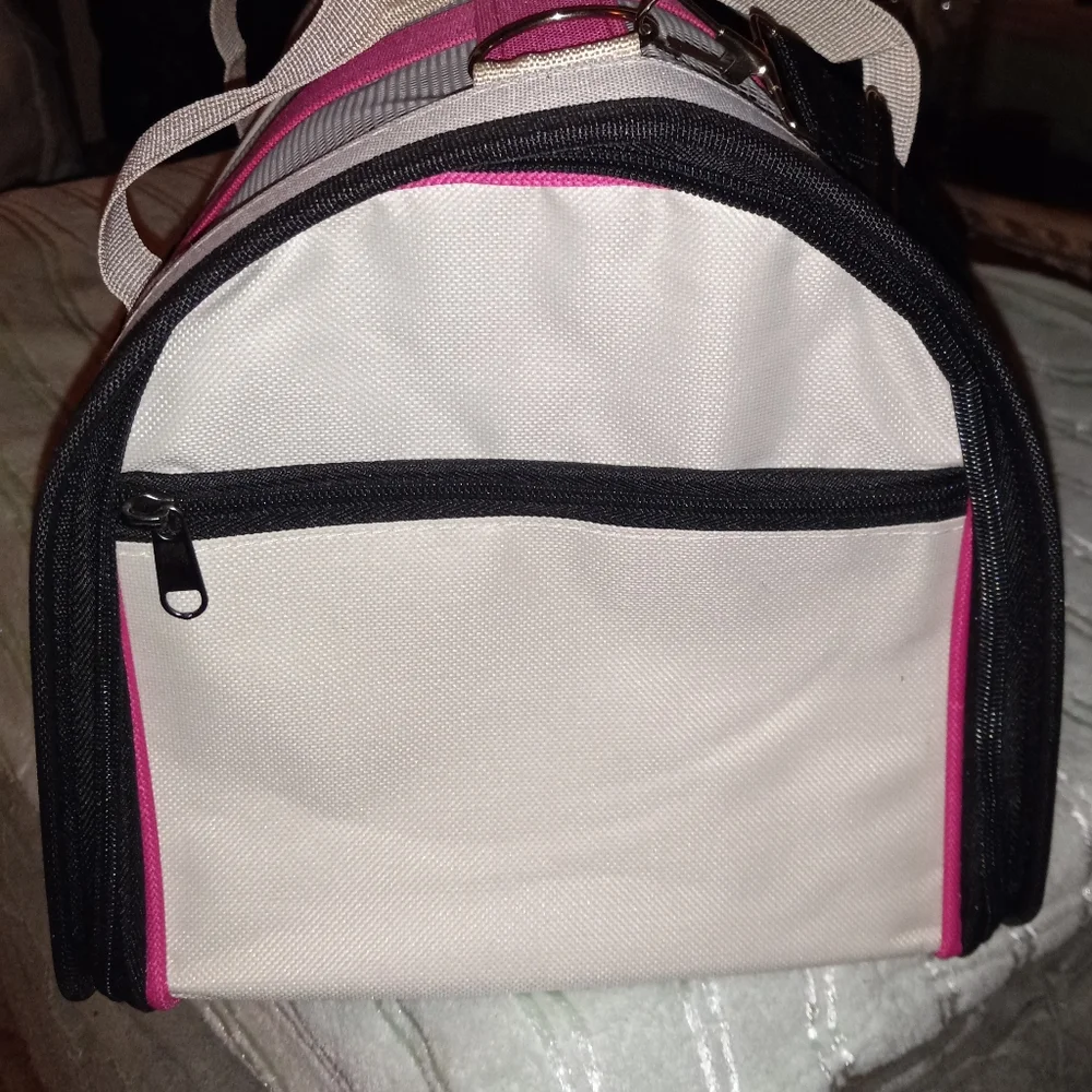 Cat or small Dog Pet Carrier * Brand New * Never Used
